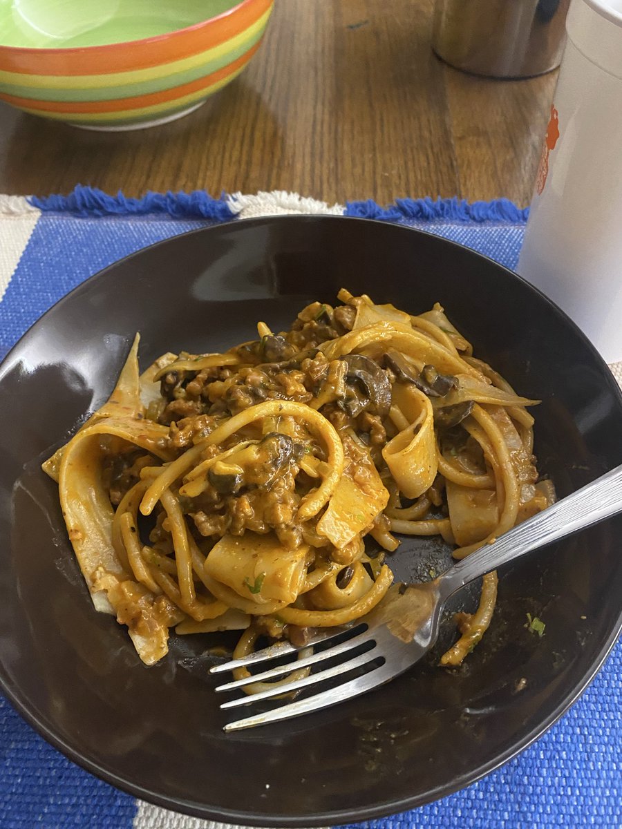 cornichonsgrrrl's tweet photo. Sometimes the yummiest dinners are the ones where you have to combined two different kinds of noodles and a bunch of months old condiments https://t.co/WOql2tNa2V