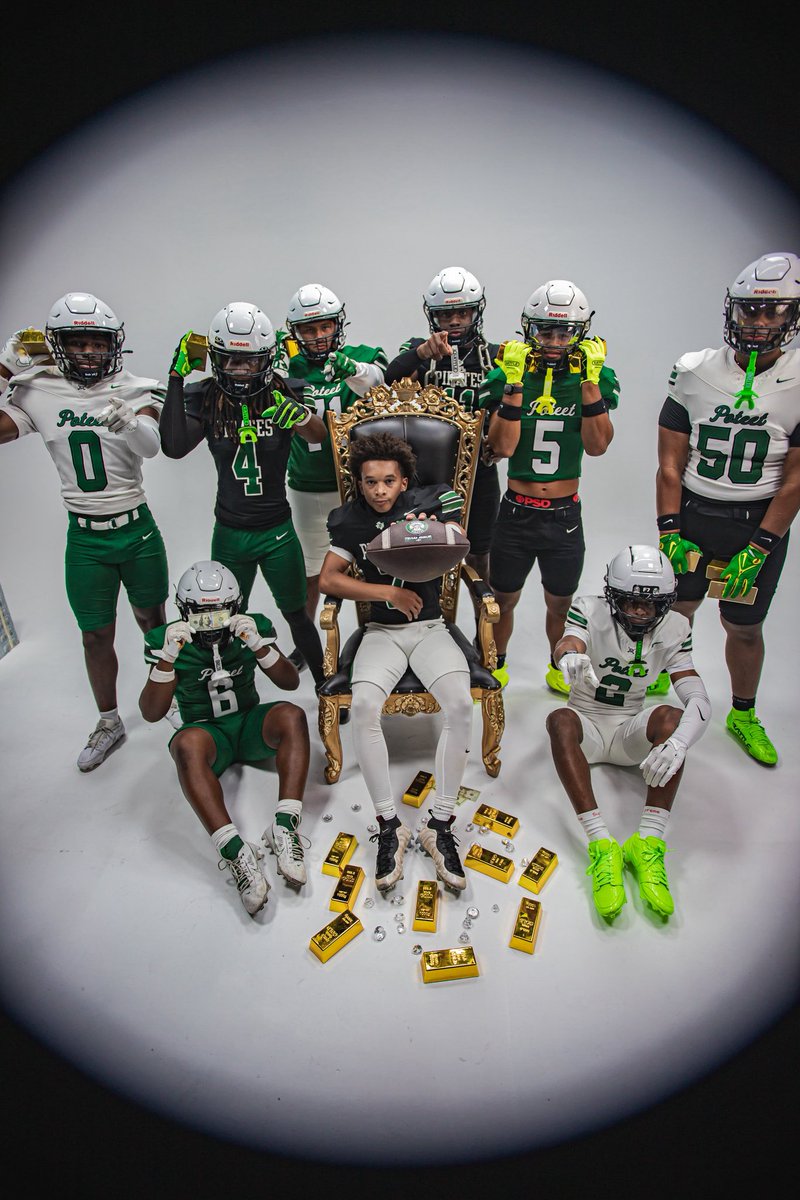 PoteetFB's tweet photo. The countdown has begun🏴‍☠️
The lights. The crowd. The battles. The brotherhood.

The seas won’t always be calm, but that’s where Pirates prevail. Embrace the storm, trust your brothers, and keep sailing forward. https://t.co/loP6bIyzsE