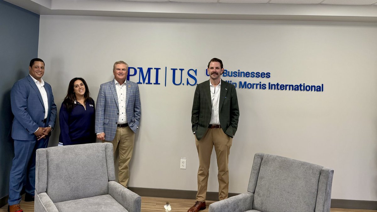 JamesComer's tweet photo. Great day in Owensboro touring the Hinkle &amp; Mulzer Crushed Stone &amp; CRH Asphalt Plant, touring the PMI Swedish Match Plant, meeting Daviess Co leaders, &amp; campaigning for Rep DJ Johnson’s reelection. https://t.co/gRKa9rluyQ