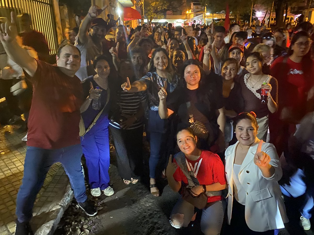 seccional11asu's tweet photo. La Seccional 11 Presente en el Gran Acto de la Lista 1 Camilo Pérez Intendente https://t.co/kDGo59T7Zn