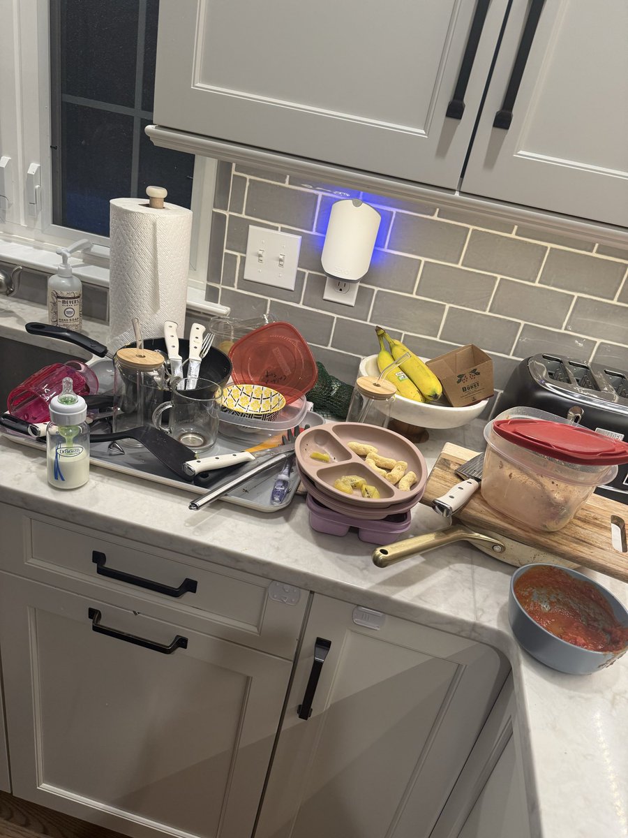 markcecchini's tweet photo. this is what real life looks like 

dishes piled high 

a million emails and texts to respond to 

kinetic sand spilled on the floor

bottles to be filled up and reloaded 

cardboard stacked high in the garage 

a week behind on laundry

both kids need bath time 

dog needs to go out 

babysitter needs cash 

lawn guy needs cash 

2 year old check up appt today

4 month old check up appt tomorrow 

if you don’t embrace the chaos, it will consume you 

keep pushing