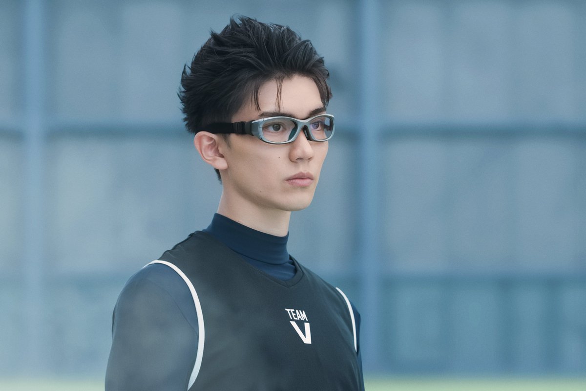 boys__pia's tweet photo. ＼📢好評発売中／ 
月刊ぴあ『とぶ！ぴあ』8月号 に、#高橋恭平（#なにわ男子）さんと #樋口幸平 さんが登場✨✨

https://t.co/dwHb5ZLX7m

いよいよ本日より公開の映画「#ブルーロッ���」で共演のおふたり。
「昔からの友だちみたいな関係になれた」樋口さんに高橋さんがあげることにした、あるものとは？😊

#とぶぴあ @BLUELOCK_MOVIE