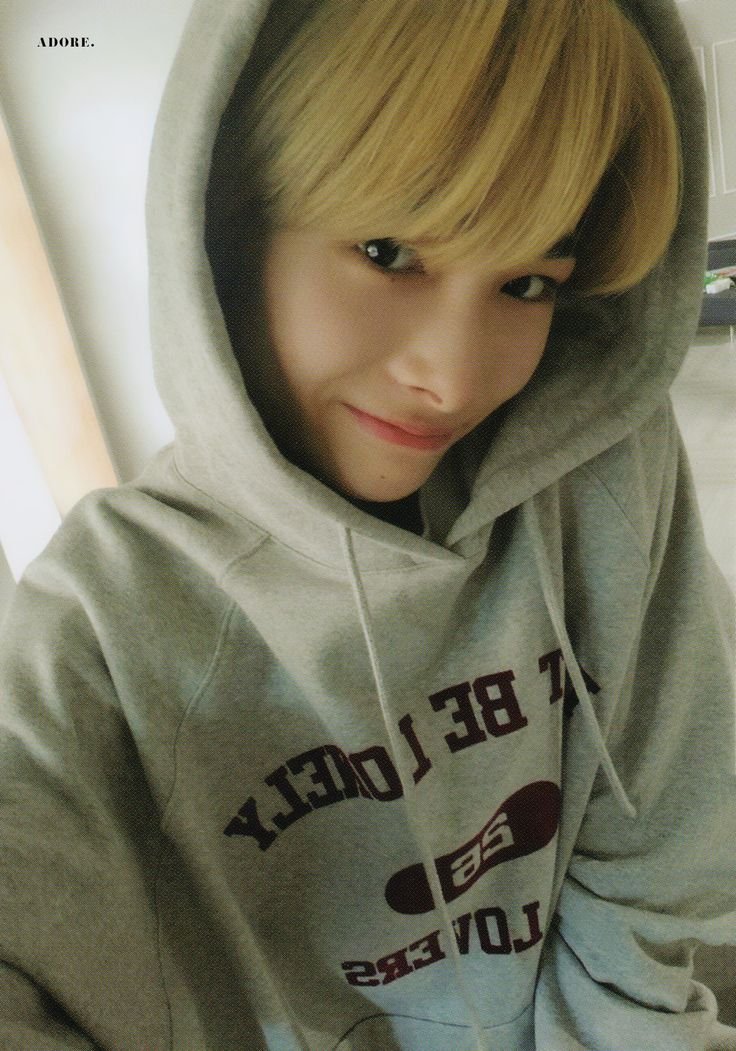 _ferhee_'s tweet photo. DINÁMICA‼️✨
-Qué foto prefieres??? +tags ✨

—Riki ver. 💕

THIS                    OR                 THAT

ENGENES STAND WITH NI-KI
#ENGENEs_Against_Bullying
#HYBE_Address_The_Harassment https://t.co/fK1gPt2Jd2