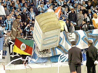 fonsecax1903's tweet photo. um grenal nas quartas ia fazer Porto Alegre um verdadeiro inferno nos dias dos jogos https://t.co/GypZdnLJDC