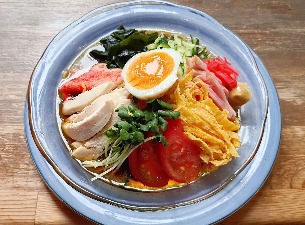 cafe_chazu's tweet photo. ★冷やし中華★
現在、冷やし中華を提供中です♫
1,200円(税込) https://t.co/IevFUtVk4m