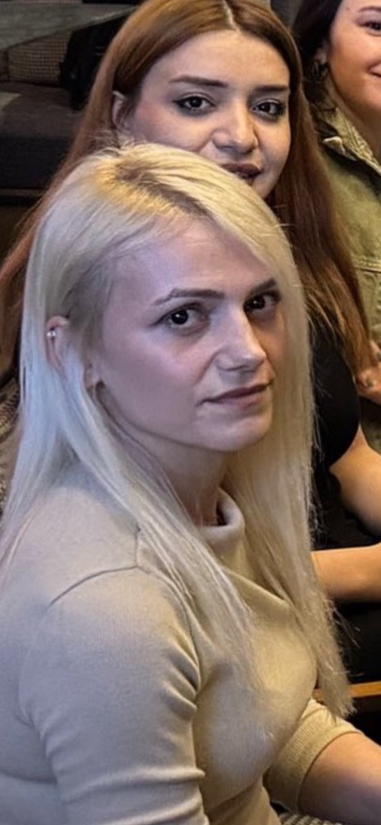 451zerdest's tweet photo. @gulhatunmedyam sen ne cirkin biseymissin oyle🤮🤮🤮 https://t.co/MN0y3qOjNm