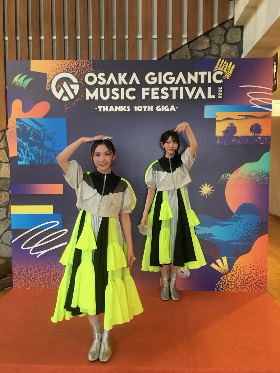 joyfulnibu's tweet photo. この衣装にイエローグラデだったら激アツなのにな https://t.co/famOLhsgKl