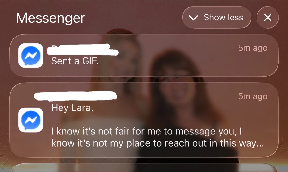 laralfc's tweet photo. evil ex messaging on the only app I didn’t block him on a year later https://t.co/3Ng3xebHBi