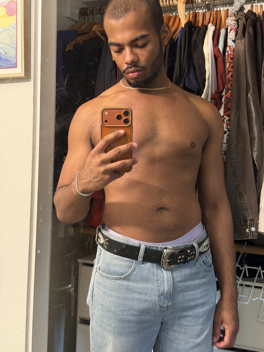 s3xyl1bra13's tweet photo. #HOTSHIT https://t.co/wqKklbcWRD