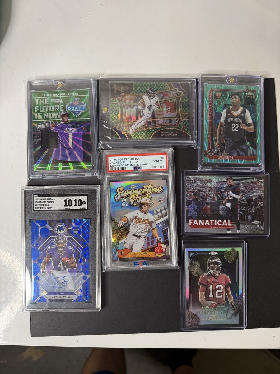 HaasJr's tweet photo. @DHCards10 @hobbyRetweet https://t.co/OOxTkhsO1j