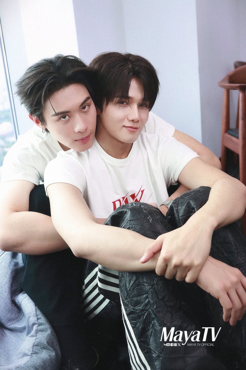 kupukuphu's tweet photo. THEYRE SO CUTE 😭 so clingyyyy

#ToptapMinlee https://t.co/UrVVZi2ZpB