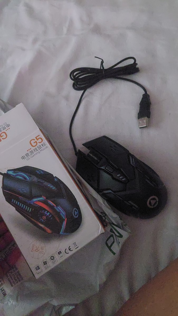 CassidyV15's tweet photo. 🎀Tenemos mouse nuevo!!!! 🎀
Algunos de aquí saben que cuando juego #Fornite dependo de la rueda, no me gusta usar los números y mi mouse anterior daba un driff haciéndome imposible jugar bien. 🖱
✨️ ¡Pero eso se terminó!✨️
#stream #streamerESP
#Pngtuber https://t.co/bvj90hQdTi