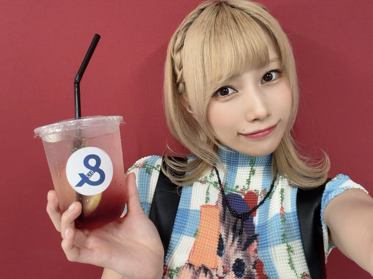 sasakirico's tweet photo. おはりこち！
水分補給お忘れなく🍹 https://t.co/sYYHXXQOxg