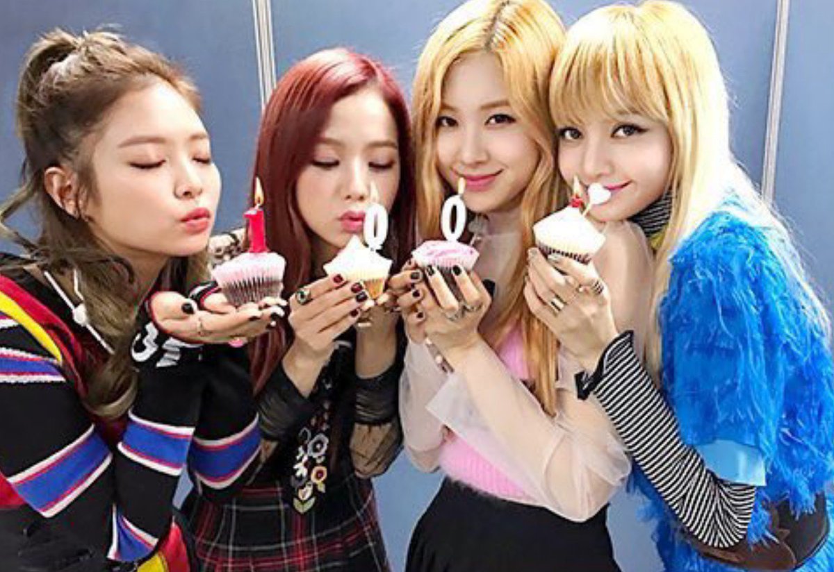 BLACKPINKGLOBAL's tweet photo. [OFFICIAL] No absent members. ALL FOUR BLACKPINK MEMBERS will attend the group's 10th debut anniversary event.

YG Entertainment confirmed, "After checking with the label, we have confirmed that all four members will attend."

🔗 https://t.co/h3jwNqjn29

@BLACKPINK https://t.co/jfjlPtSwiP