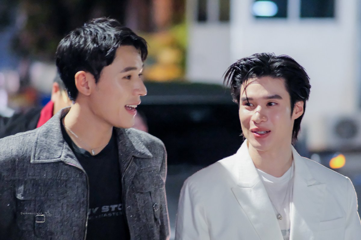 DarknessLight__'s tweet photo. แล้วเรา ไม่รักกันตอนไหน~~~♡

#PearlPeak #เพิร์ลพีค
@pearlpooo @peakpeemapol https://t.co/JxVR5Jwc9W