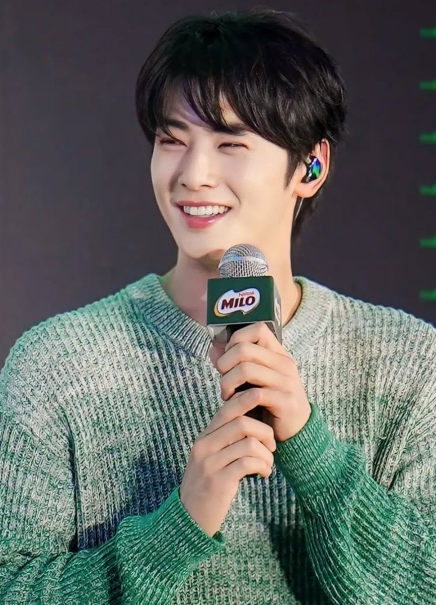 mata_hati05's tweet photo. LET'S FLOOD THE TIMELINE WITH CHA EUNWOO 🫧🤍
Post the smile that made you fall for him.
The voice that comforted you.
The scenes you still remember.
The little moments that made you stay.
Give him all the love, all the edits, all the photos, all the appreciation.
No negativity. No drama. Just Cha Eunwoo, his beautiful face, his talent, his voice, his moments, and all the love he deserves. 🤍
#차은우 #CHAEUNWOO