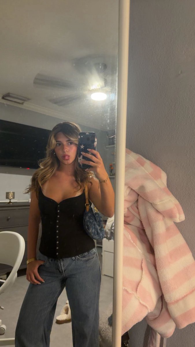 sendtoskyler's tweet photo. RT game again💕

2/2/2

1 comments per person
1 hour!

help me ruin his bank account🫰🏻 @ShawnM462878 
#PayPigPrincess #RTgame #findomdrain https://t.co/cvzLG1bcVn
