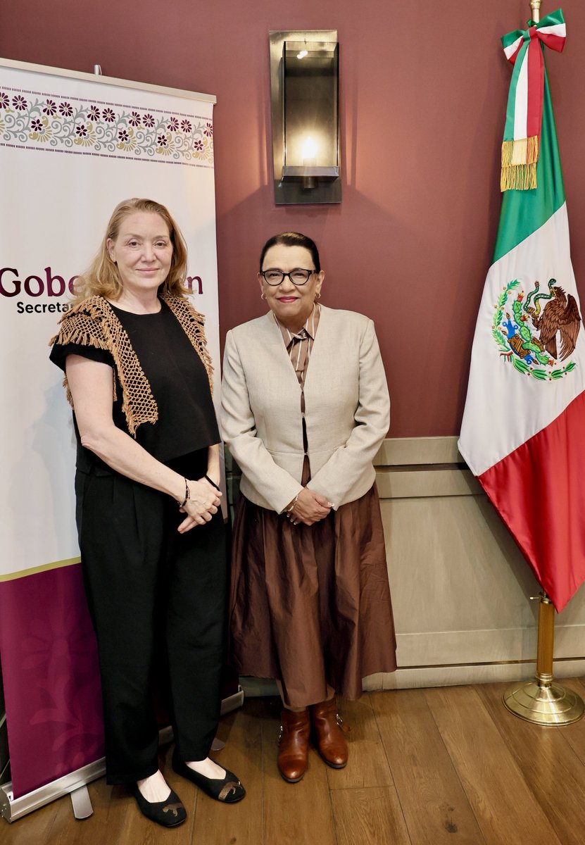 rosaicela_'s tweet photo. Un gusto recibir en la @SEGOB_mx a la coordinadora residente de la @ONUMX, @AllegraBaiocchi. Refrendamos nuestra disposición mutua de fortalecer los lazos de amistad y los esquemas de cooperación, procurando el bienestar de la ciudadanía. 🇲🇽 @Claudiashein @arturomedinap @JessicaBraver