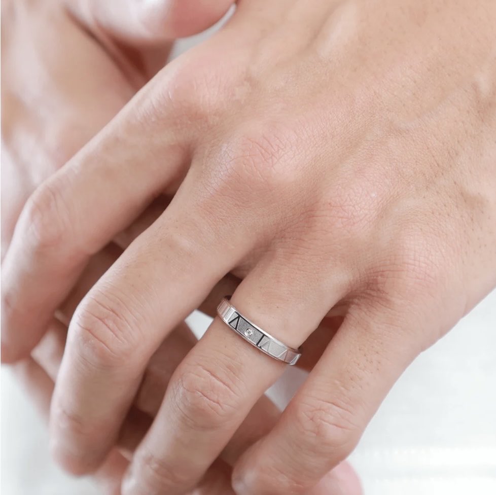dplus_omiya's tweet photo. サージカルステンレスアクセサリーの
専門店✨
【　#DPLUS大宮　】

💍✨🕰️クロックナンバーリング 🕰️✨💍

ぜひ大宮���フトのアクセ売り場ディープラスへお越し下さい😊インスタにて掲載中📷‼️
Twitter／Instagram▶︎ dplus_omiya
@LOFT_OOMIYA 
@sogoomiya https://t.co/rr2rDCm50K