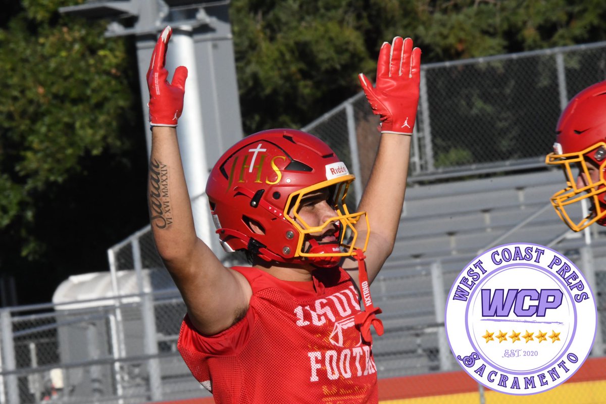 WCPSacramento's tweet photo. Jesuit's culture hasn't changed.

Brotherhood. Physicality. Competition.

After spending Wednesday at Jesuit’s practice, it’s clear this group has what it takes and vast amounts of potential.

Story: https://t.co/RXR1Hj7lOM https://t.co/LmELVfPByU