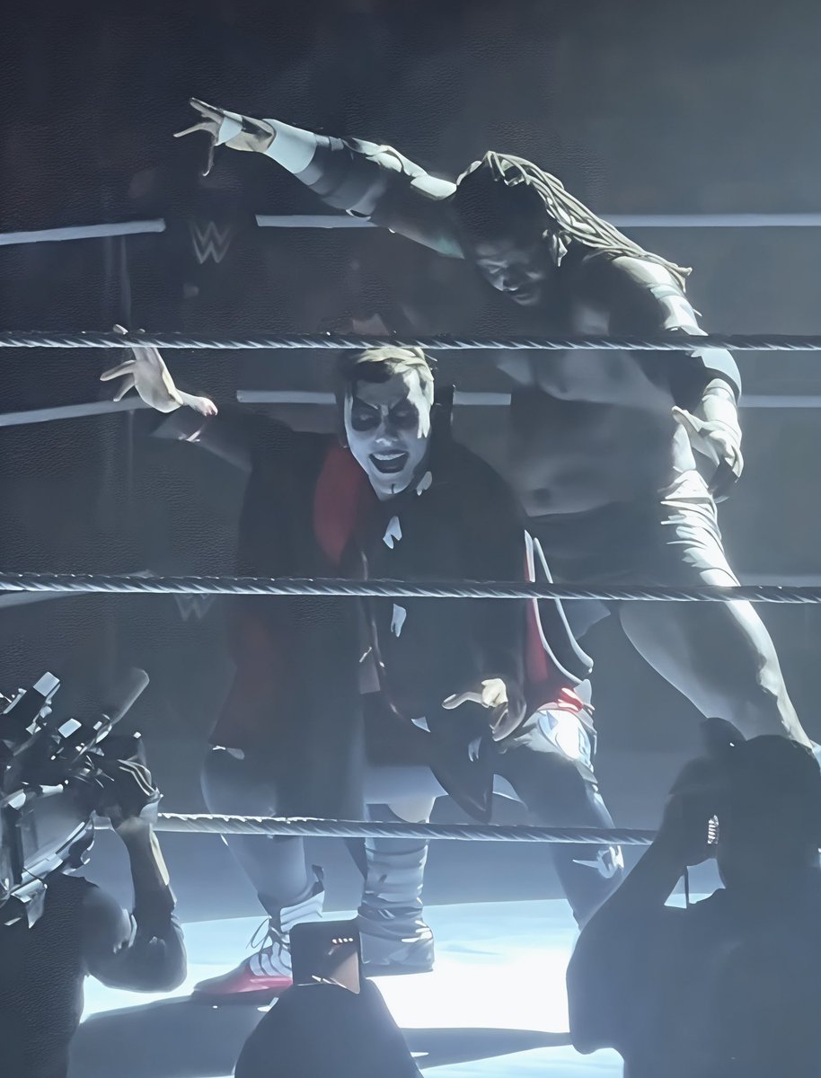 FadeAwayMedia's tweet photo. OBA FEMI AND DANHAUSEN LINKED UP AT #WWEFAIRFAX 😭 https://t.co/sKZM7SaCKf