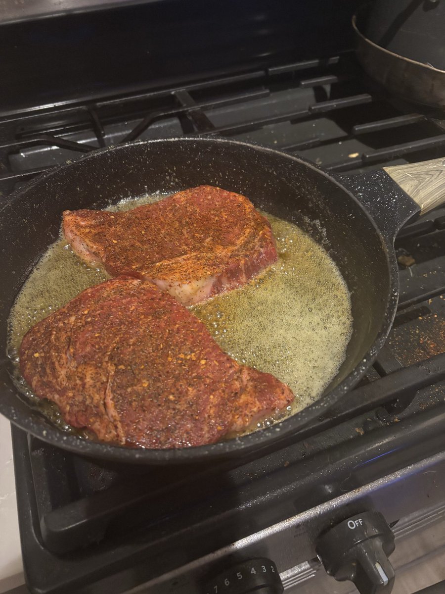 DanMiressiCT's tweet photo. .@StewLeonards Ribeyes… can’t beat it, (we are lucky, grateful) I like to do @GordonRamsay “butter basting” // cooking for @firstladyfc is my favorite pastime. #CT4ward https://t.co/r6G9khWdPt