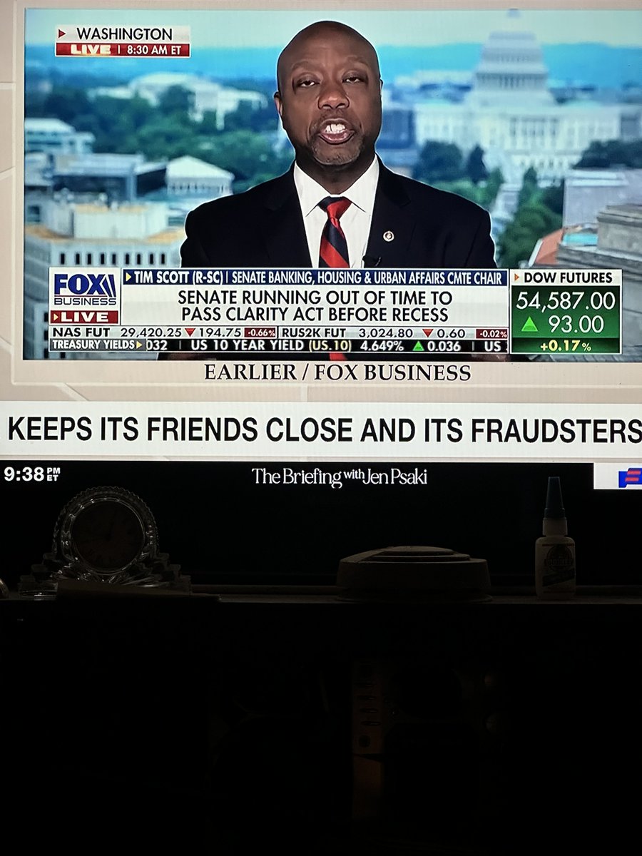HenryNesby's tweet photo. How can any BLACK SOUTH CAROLINIANS EVER VOTE FOR TIM SCOTT AGAIN IN YOUR WHOLE LIFETIME? THIS IS THE CONTROLLED FCC &amp; FTC BROADCASTING ROLLING LIES TO ATTEMPT TO SWAY THE AMERICAN PEOPLE. Fuck yall Republicans’ Repetitious Dumb Stupid FFFFFFFFING LIES ON TV NETWORKS. GOP IS SHIT https://t.co/zcwFZn7sSf