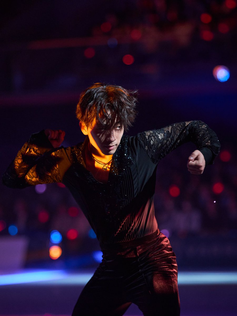 machpyon's tweet photo. せっかくコラントッテの磁気ネックレス買ったのに、宇野昌磨ファン度が足りなかったなって思いました。
これもしかしてメンズ全員つけてた？

#アイスブレイブ 
https://t.co/feS8pFkIux https://t.co/rwKsIAFlki
