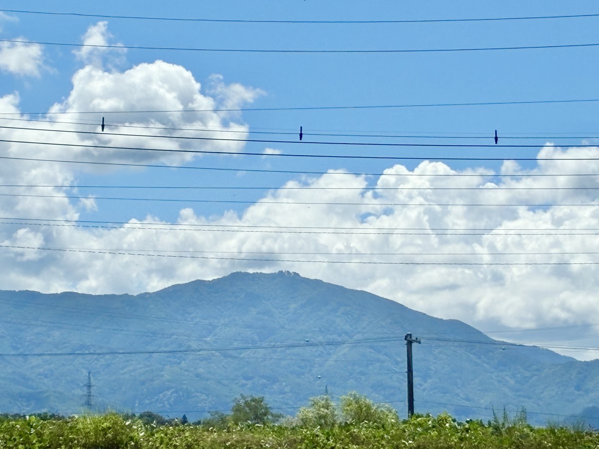 clezero_auto's tweet photo. こんにちは！

立秋🌾
暦の上で秋が始まる日
実際は一年の中で最も暑さが厳しい時期

熱中症等、十分に気を付けお過ごし下さい🥤
今日も一日安全運転で🚘

【天気】晴れ所により曇り【気温】31℃/21℃                       #イマソラ #伊那市天気 #伊那市の交通 https://t.co/UeYvabxIWi