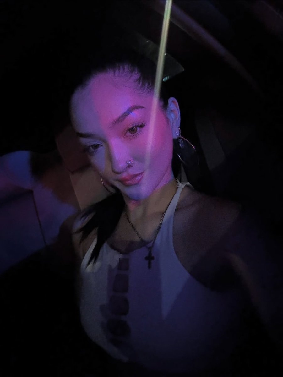 haileyypyt's tweet photo. You’re not a king you’re MY whale piggy drowning in debt for me. 🧸🧸🩷🩷🫶🏻🫶🏻

#findom #paypig #bullying #gooning #sexting #roleplay #throne #worship #ballbusting #uksub #relapse https://t.co/3MR1VOxitZ