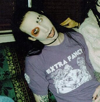 morbidmanson's tweet photo. hi I love him https://t.co/JdbKJNpPQZ