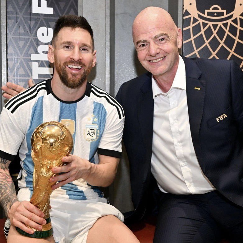 RMCF_Minuto93's tweet photo. 【公式発表】

🇦🇷アルゼンチンサッカー協会がFIFA会長を支持

アルゼンチンサッカー協会は炎上中のインファンティーノ会長を全面的に支持した。 https://t.co/ZLcGhNbaL4