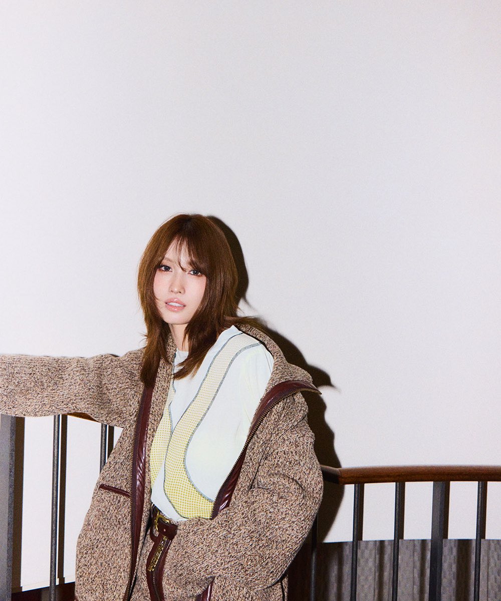 hiraimocchi's tweet photo. MOMO x VOGUE JAPAN x ONITSUKA TIGER

🔗https://t.co/5OVSkiRxkQ

#TWICE #MOMO #모모 #もも #OnitsukaTiger
#VogueJapan #ONITSUKATIGERxMOMO https://t.co/OlKUiDuXda