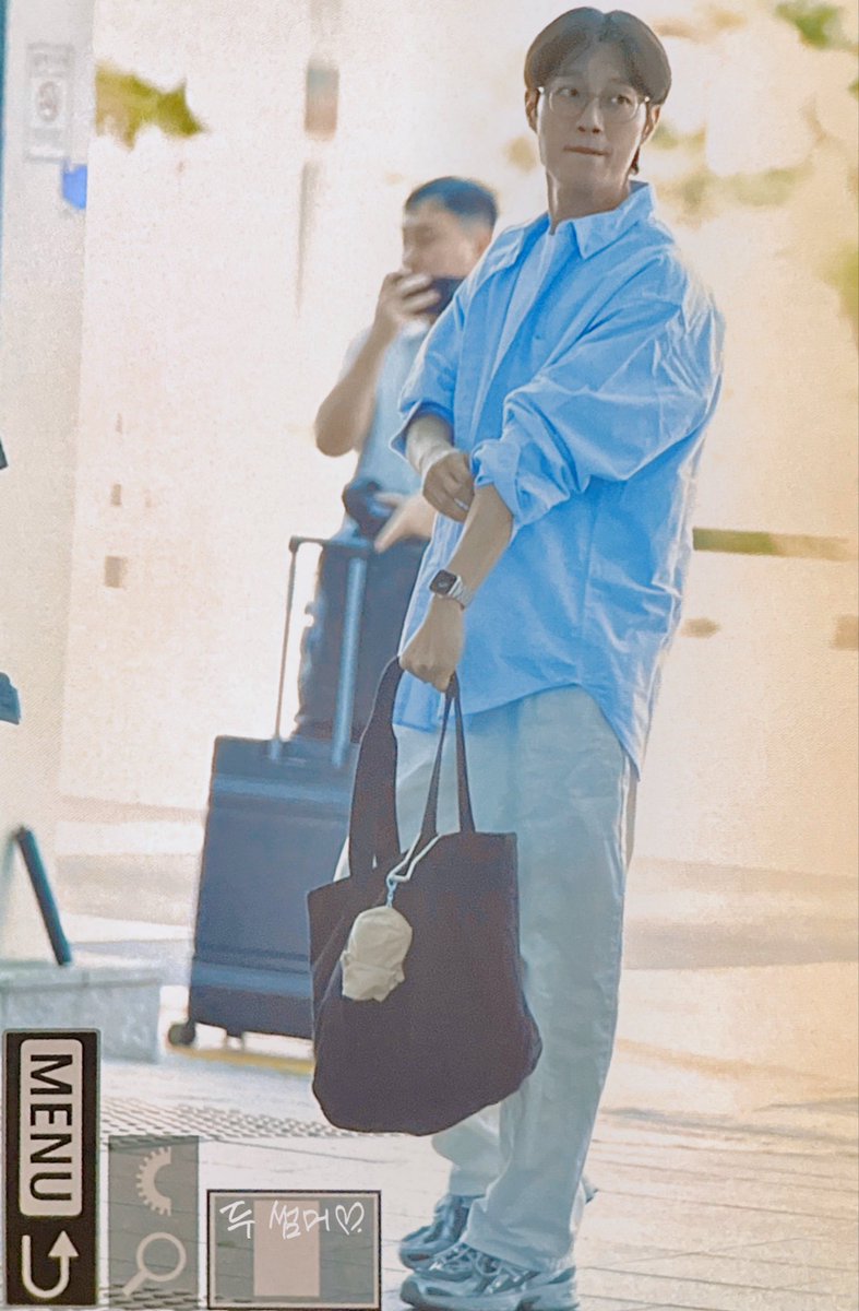 dusummer704's tweet photo. 260807 인천 출국 #두준 pre

오늘 착장 좋은 느낌을 줌

#하이라이트 #HIGHLIGHT #비스트 #BEAST 
#윤두준 #YOONDUJUN #DUJUN https://t.co/YdVhcOqsxr