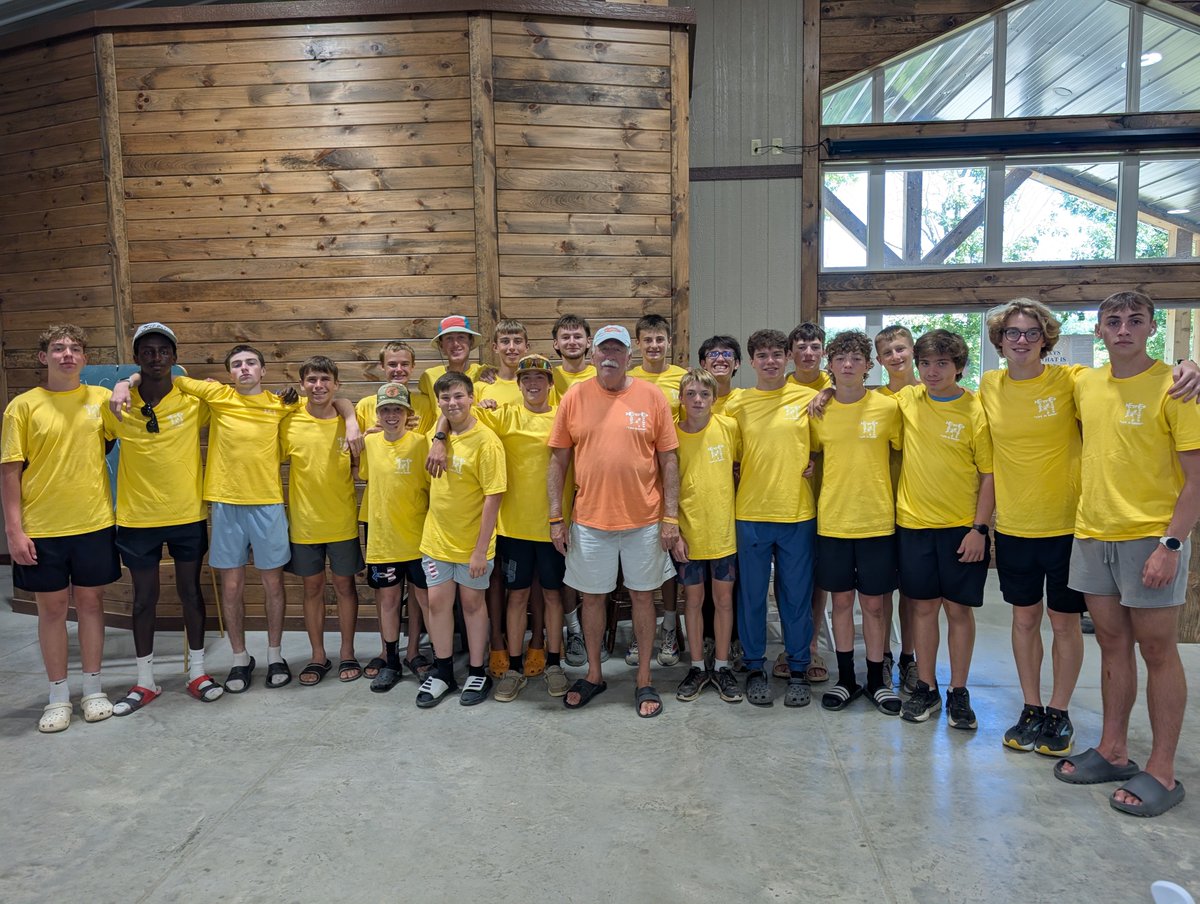 MikeLouden17's tweet photo. 2026 XC Camp of Champs 🏆🥇 
Go Big Orange 🧡🍊 
Thank you Ron Martin for allowing us to grow and come together as a team!! I'm more than excited for year 21 being the HC of the Big Orange men. https://t.co/TikRGqiamz