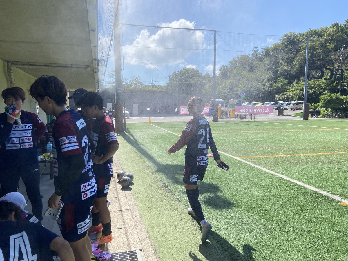 LoveledgeNagoya's tweet photo. 昨日の紅白戦🔥
どんなチーム分けかわかりますかー？🤔
自分達で、ポジション、戦術を考える！

【個】のレベルアップも大切ですが、【チーム】としてどのように攻撃していくか？どうやって守るのか？チームのレベルアップが重要🔑

▶️9/5(土) 15:00K.O.
🏟ニッパツ三ツ沢球技場

熱い応援待ってます！ https://t.co/PYhIT7aJaZ