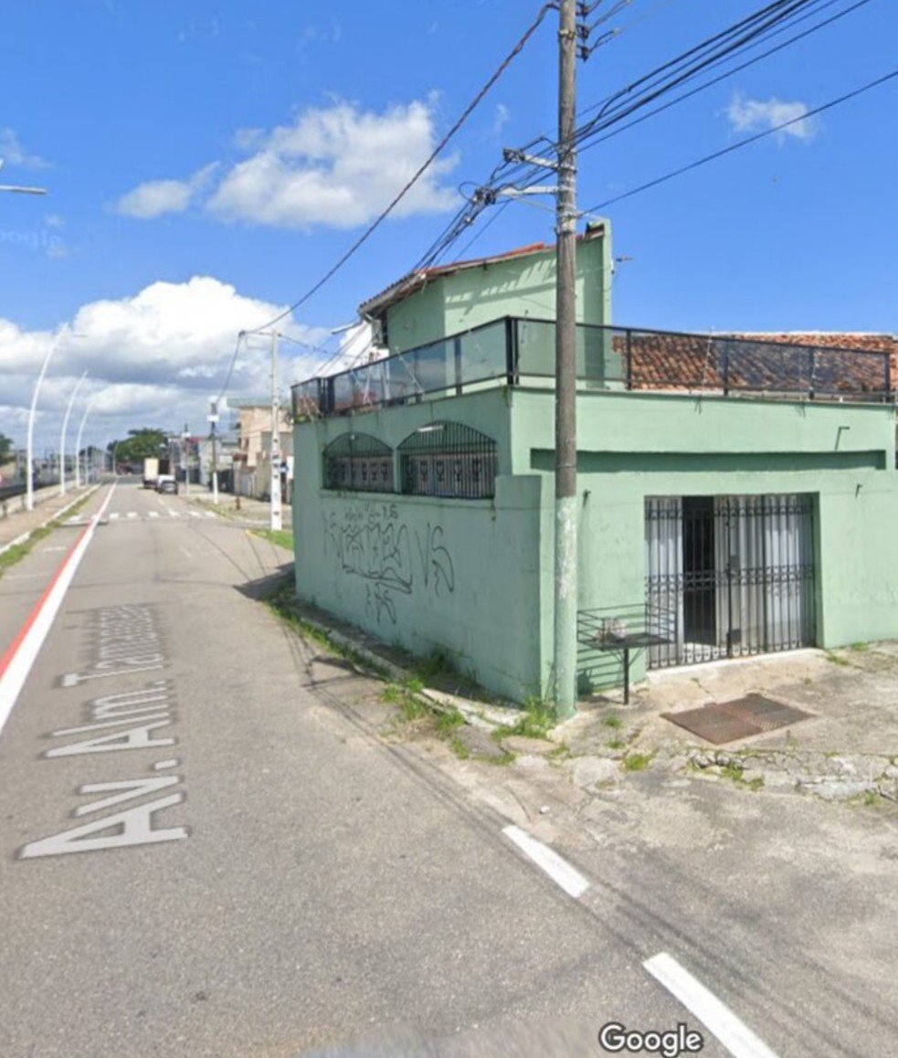 wilmar_silva's tweet photo. @Jacariana Muro e escada é pra amadores...rsrsrs...Aqui em Belém é modelo profissional. https://t.co/oYgtHhibms
