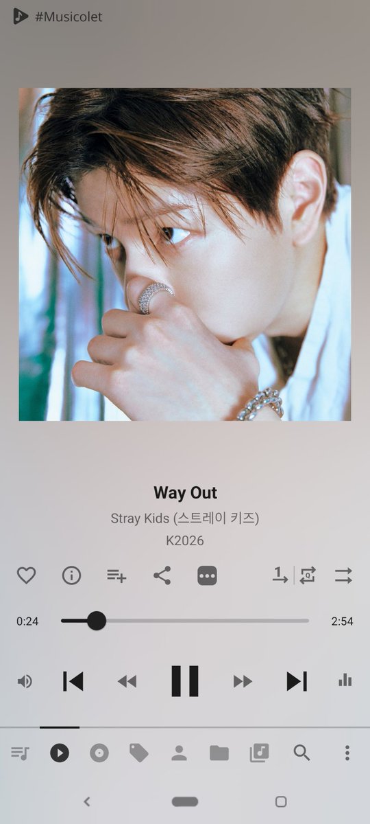 Dummyverivy's tweet photo. Listening #WayOut by #StrayKids #스트레이키즈 in #musicolet.
Get Musicolet from: https://t.co/t9sEXn62vp https://t.co/CvEz0lBSwi