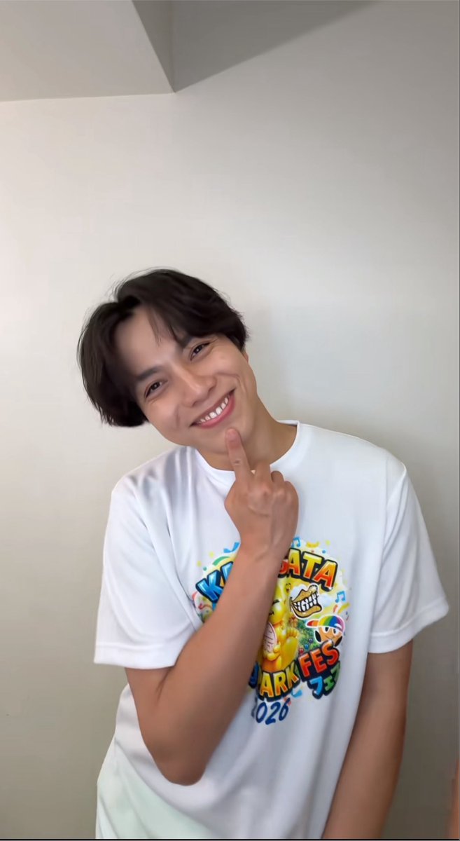 westsgok88's tweet photo. わぁ❤️かわいい〜　横転よw
#重岡大毅 https://t.co/mYyN283UVX