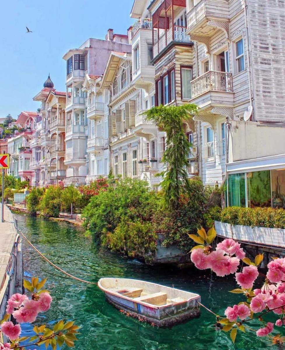 luckyr5pc's tweet photo. Istanbul, Turkey 🇹🇷 https://t.co/JuLC4bIwvJ