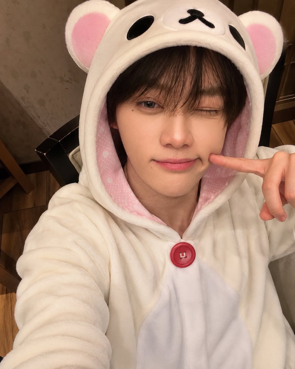 iluvesato's tweet photo. 리락쿠마 베이온 ૮ - ﻌ • ა ♡ https://t.co/aAL0bD4UA7