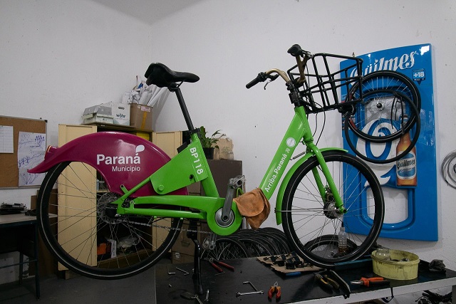 era_verde_'s tweet photo. 🚲 MANTENIMIENTO Y NUEVA IDENTIDAD DEL SISTEMA DE BICICLETAS PÚBLICAS DE PARANÁ 

👇🏼+ info 🔧
🔗 https://t.co/X8B5YBldES https://t.co/K6CxKehCnT