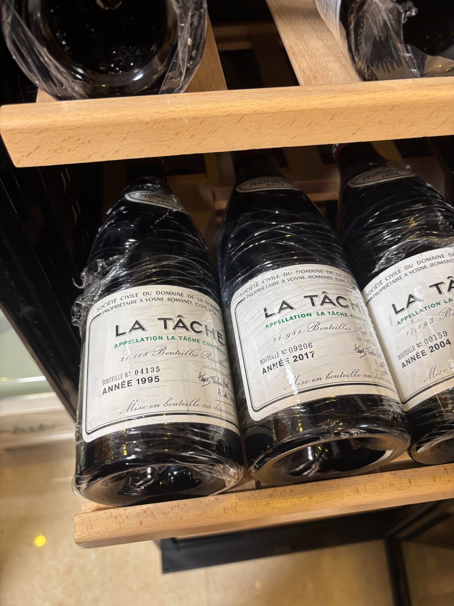 LeeAnneobou's tweet photo. What you taste is the delicate elegance shaped by years of aging, with a perfect balance between vibrant fruit notes and the depth of time https://t.co/sLexrfUaY4