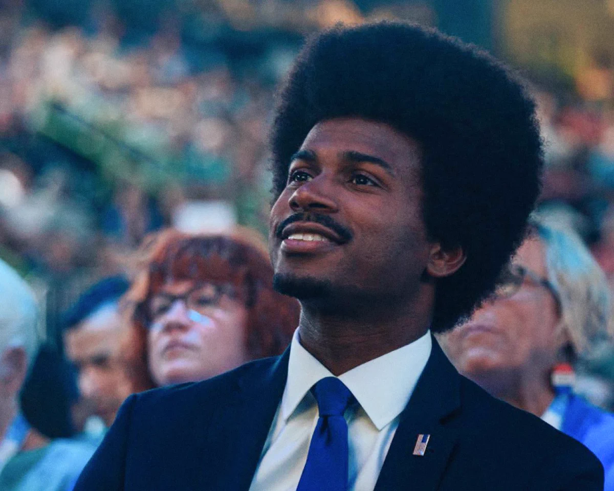 A photo of Tennessee State Rep. Justin Pearson smiling.