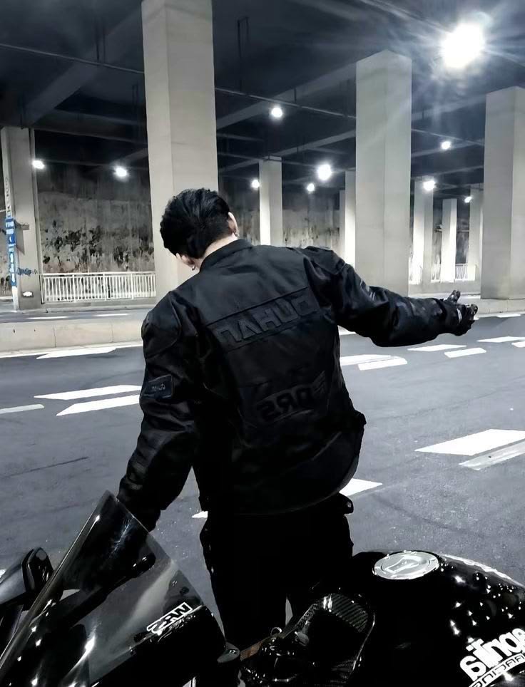 Matt_Flet_'s tweet photo. 🖤🏍 https://t.co/5ToraA3NVk