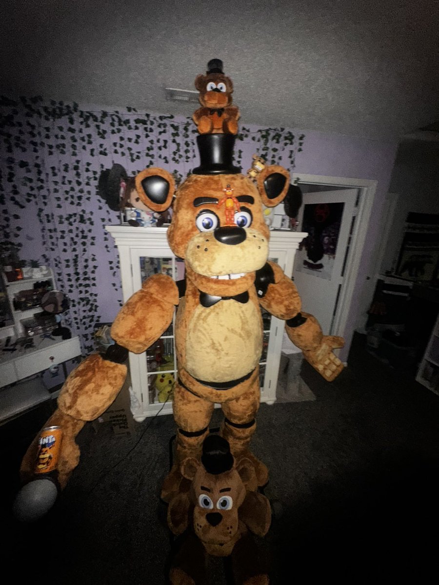 sdgage_'s tweet photo. He is so crazy I love him https://t.co/x9DTfsGyTv