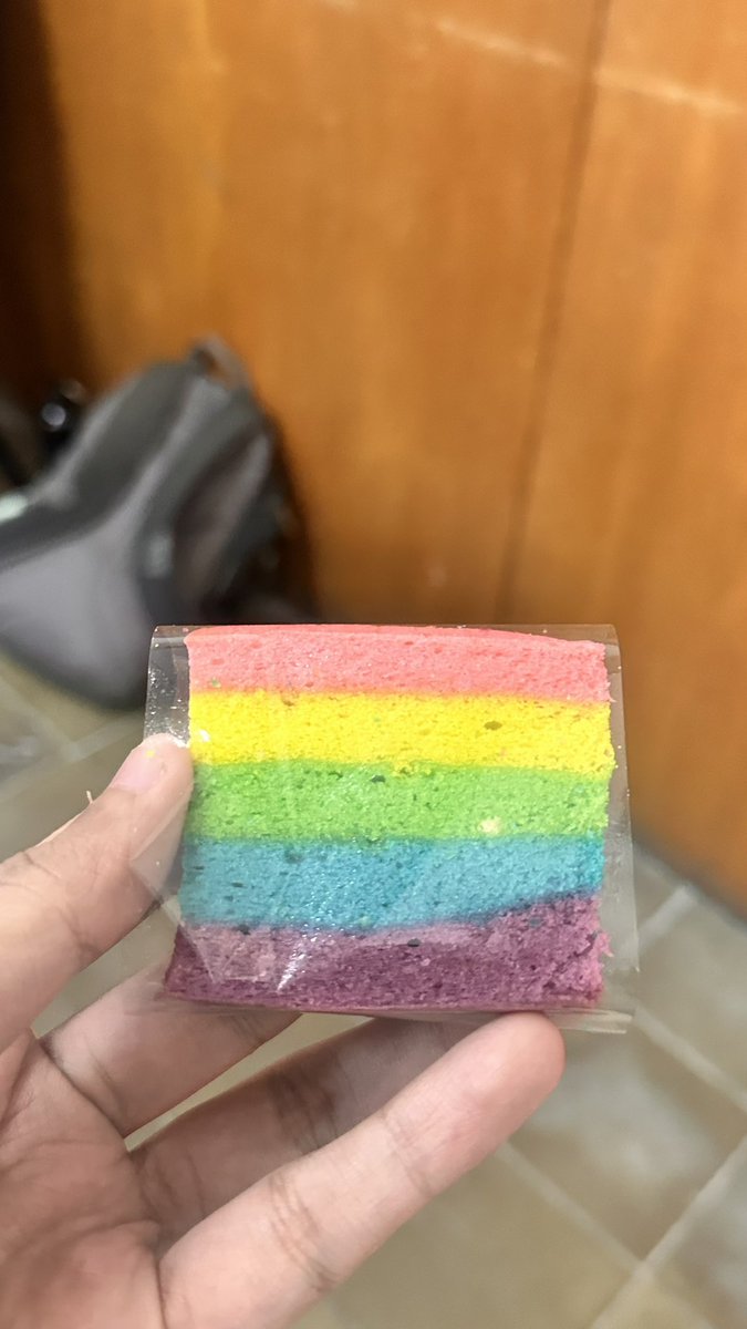 shukyuraa's tweet photo. @jeijeikeu gw habis makan ini jadi makin kwir https://t.co/4ZvcEyhw7l