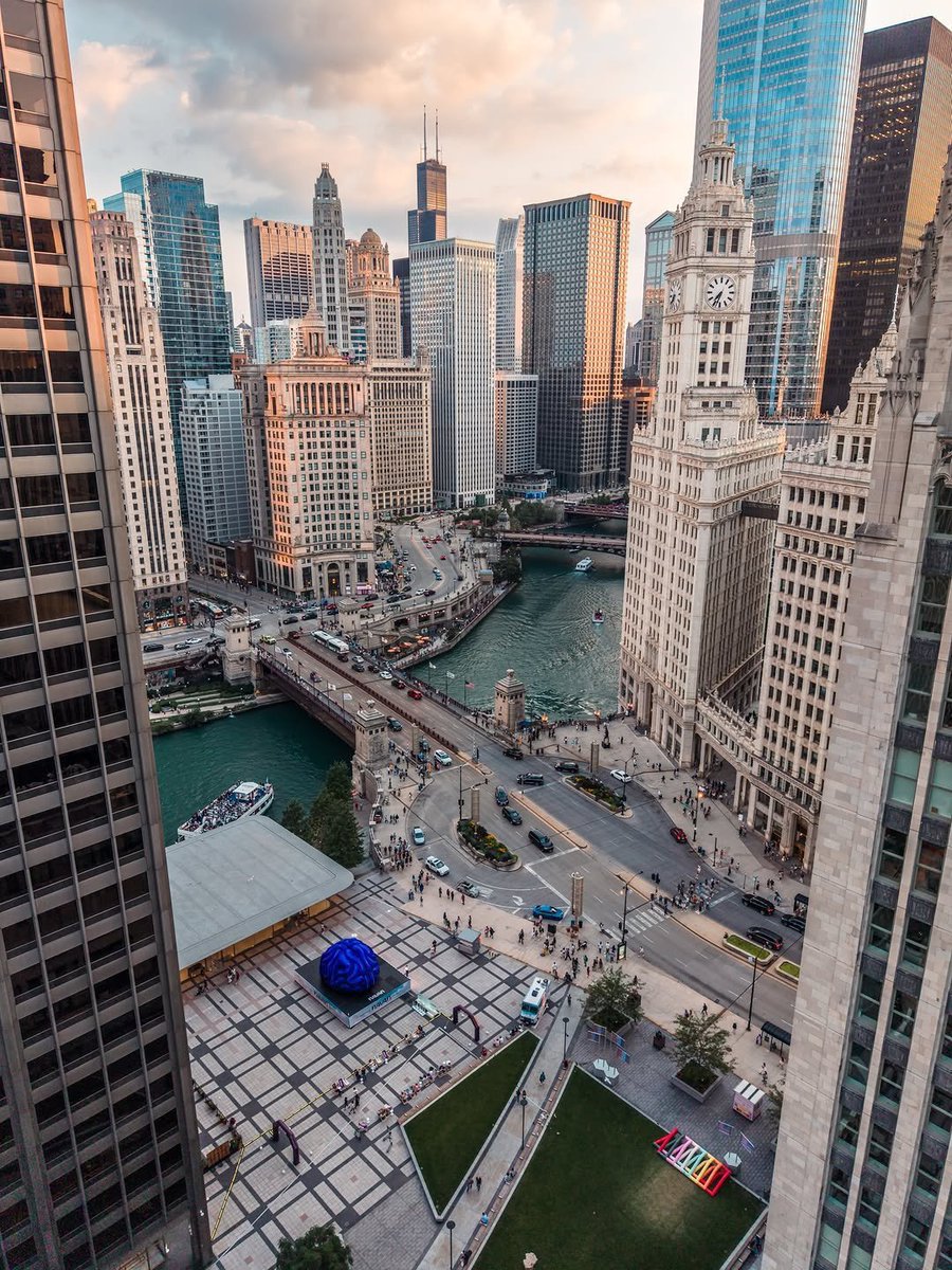 WORLDCITYXjs's tweet photo. Chicago, Illinois 🇺🇸 https://t.co/bl5VfdfKWN