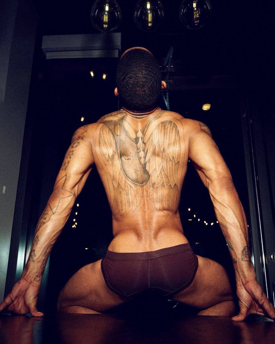 nwahsirk's tweet photo. 📸📸📸: @nwahsirk
Model: @StillArQuez 🔥🔥
For: @BedroomArQuez https://t.co/5AjrhhPaqJ