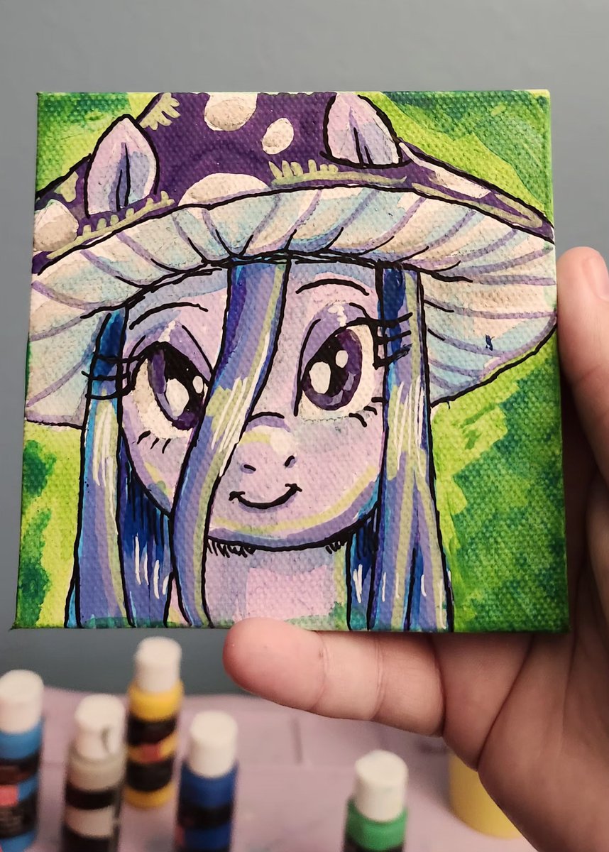 buttercupsayn's tweet photo. #Jellycap example on one of the small magnetic canvases I have. Thinking about taking commissions for these during Mare Fair. #traditionalart https://t.co/r4dz2rn9Hd
